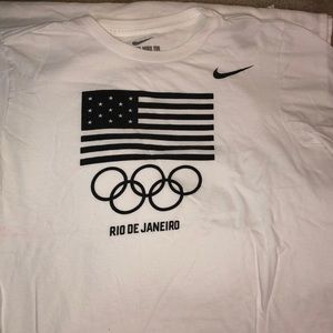 nike tee shirt